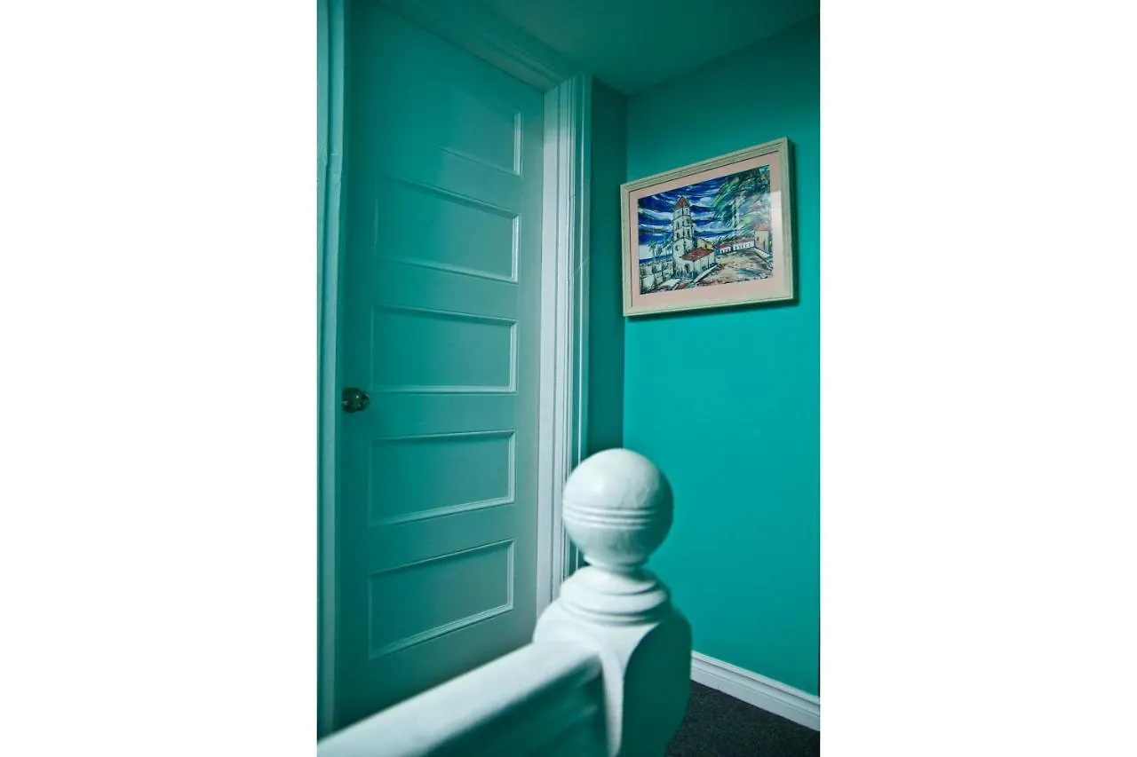 ** ゲストハウス ホテルカラー キューブ ゲスト ハウス トロント ダウンタウン イースト カナダ